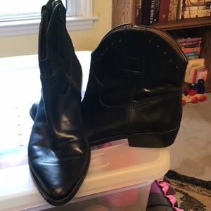 Black leather Boot/Bootie